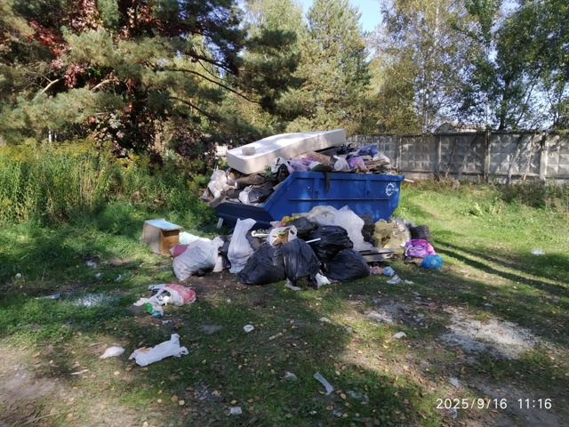 Я не знаю, анекдотом от нашей мэрии ЭТО назвать или при?...