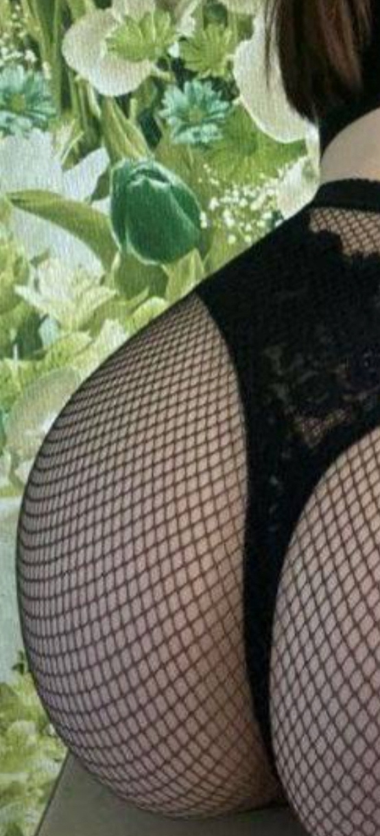 Это она с дерева так растёт