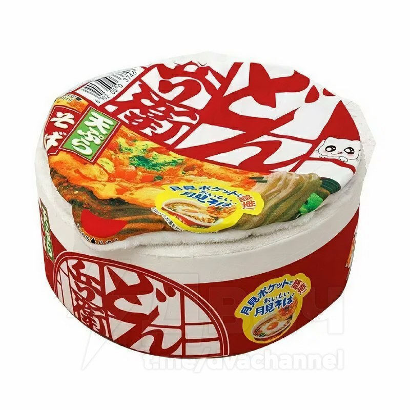 На маркетплейсы завезли лежанку для котов в виде рамена
Питомец забирается в упаковку лапши и стано