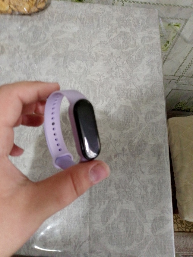 Найдены на кв.Ломоносова, около маг-на Квартальный.