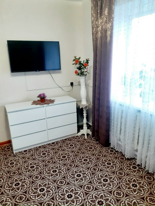 Продаётся 2-х комнатная квартира в 2-х этажном доме. 2 эт...