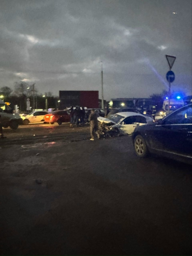 Прошу разобраться с ситуацией по благоустройству Раки...