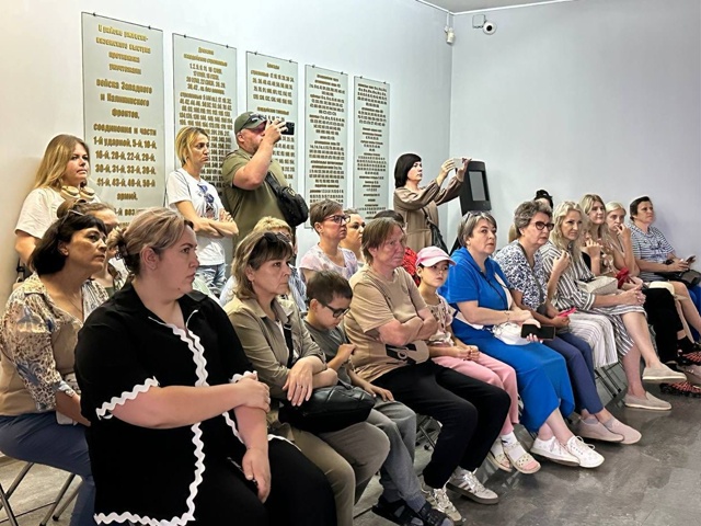 Родные можайских бойцов посетили героический Ржев
Рж?...