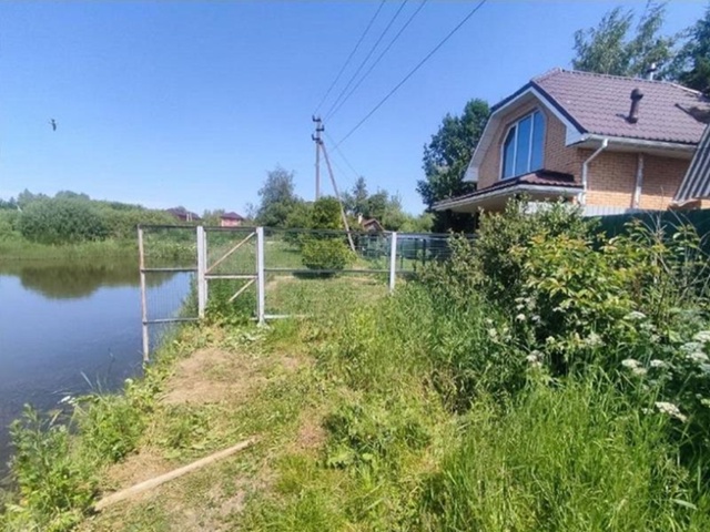 Минэкологии требует снести самострой в водоохранной з...