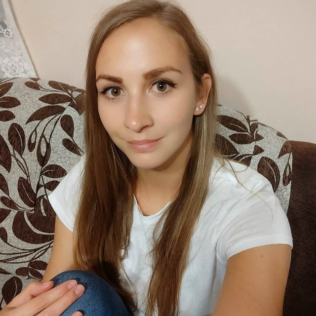 Познакомлюсь с парнем ! пиши + в комментарии, выберу сам...