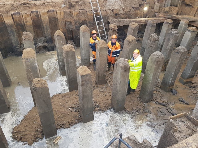 ⚡️На мосту через Вель началась забивка свай 👍
Старт?...