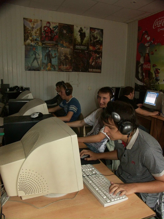 Сейчас у каждого есть компьютер, интернет, а раньше всё...