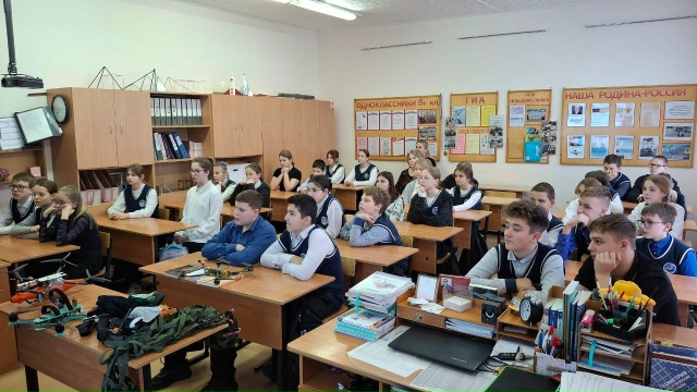 В Старорузской школе прошел Урок мужества, посвященны?...