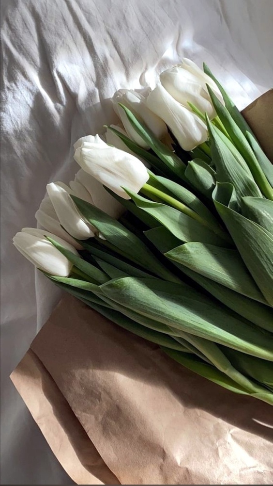 Любить жизнь - это всё делать со вкусом, медленно...
Фи?...