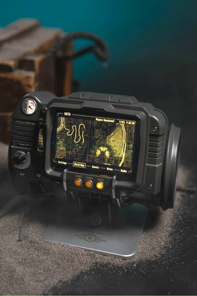 Bethesda выпустила реплику Pip-Boy 3000.
Такой же, как в Fallout 3 и Fa...