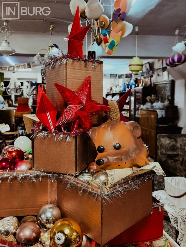 Только посмотрите, какая прелесть!
На Уралмаше открыл?...