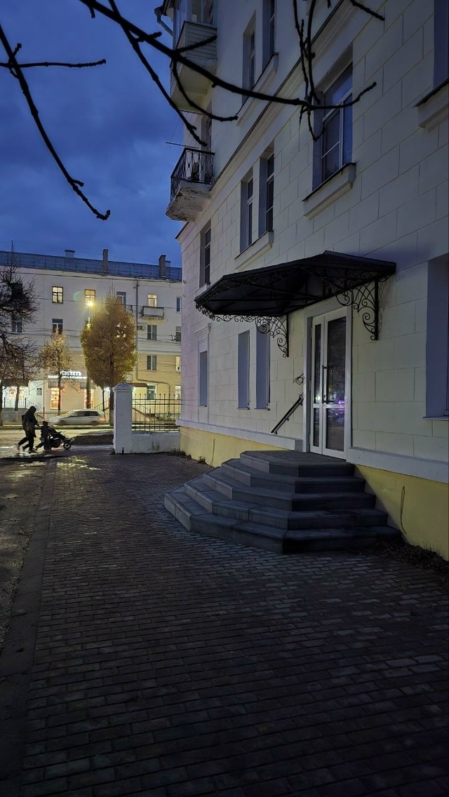 Проспект Ленина д.42. Что хотят открыть? Шаверму?