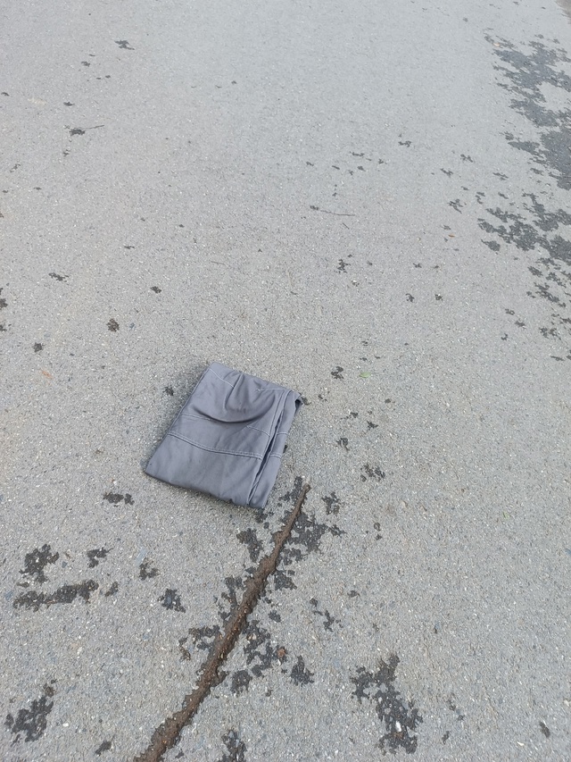 Кто штанишки потерял, занесла в 7б диспетчеру.