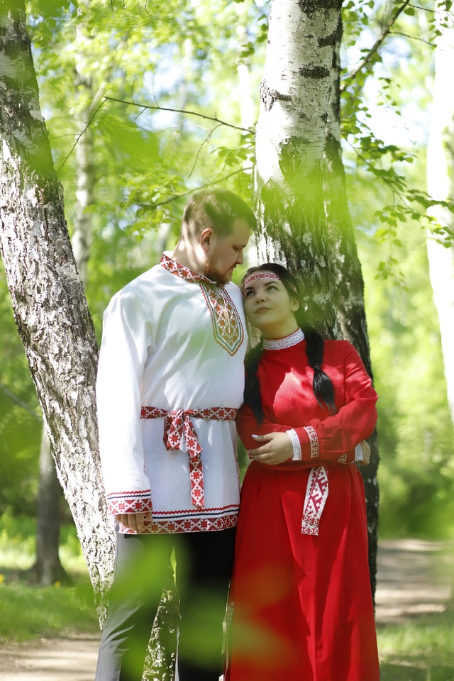 И у меня и у мужа это вторая свадьба, никаких банкетов в...