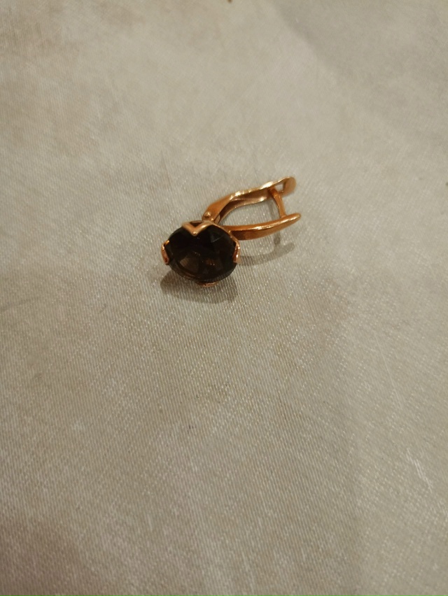 Найдена Серёжка в раздевалке Вайлдберриз по адресу ко...