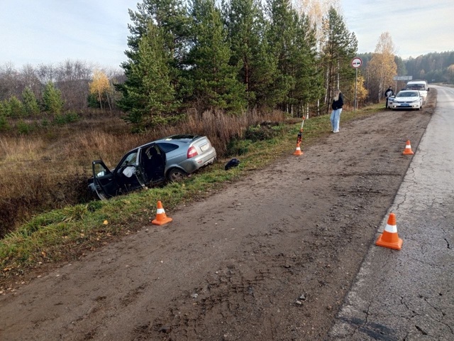 Пьяный водитель без прав, недалеко от Зюкайки, угодил в...
