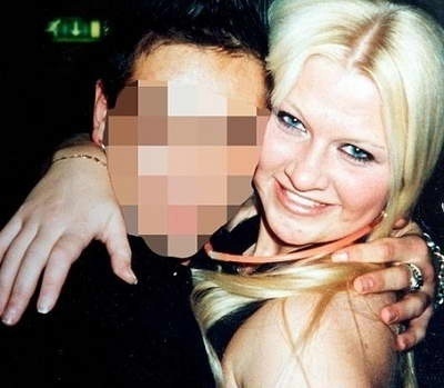 25-летняя блондинка из Великобритании по имени Никки Ли...