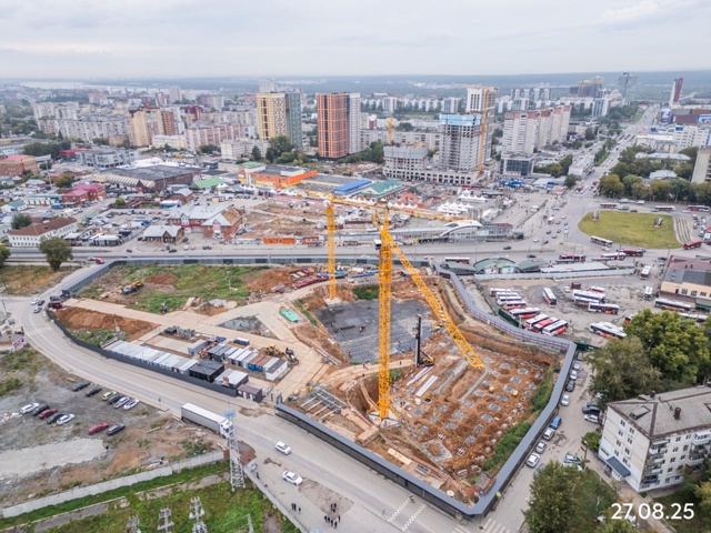 Стройка на рынке с высоты выглядит так:
