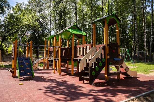 🎠Во всех районах Смоленска появились новые детские п?...
