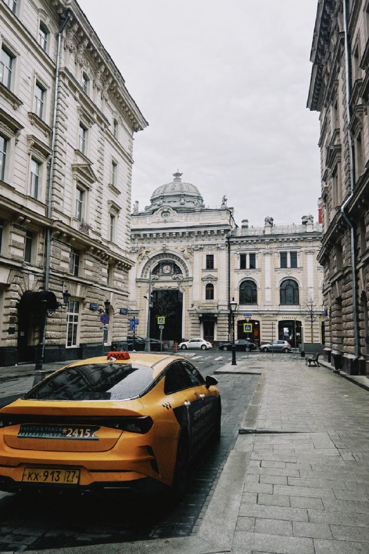 Девочки, забираем оч вайбовую локацию для ваших атмосферных фоток — срочно сбрасывайте подружке с пр