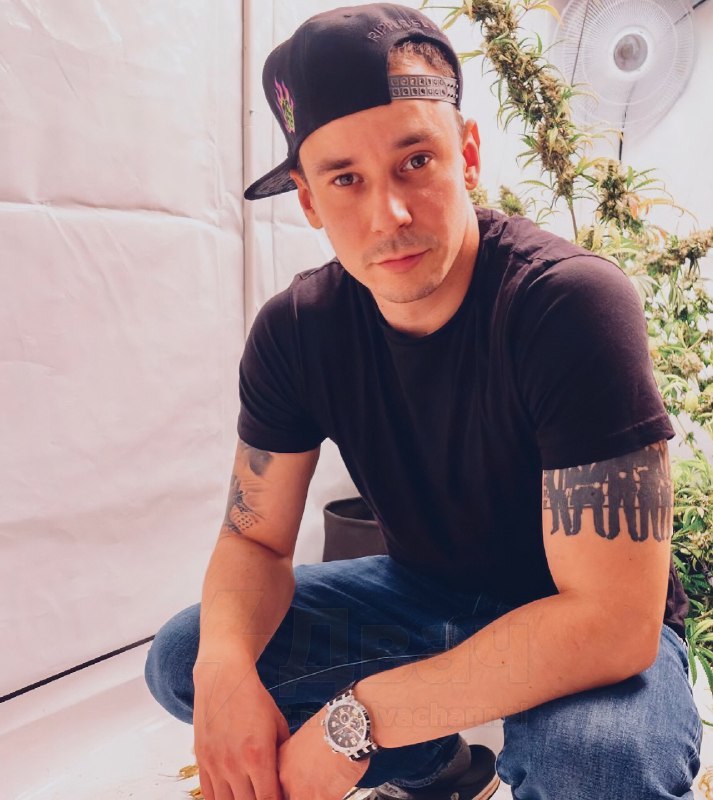 Легендарного батл-рэпера Obe1Kanobe задержали в Подмосковье за… нарколабораторию в его квартире. Ему