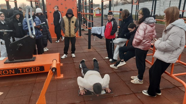 💪🏻 Студенты БТА сдают ГТО
7 ноября на стадионе 