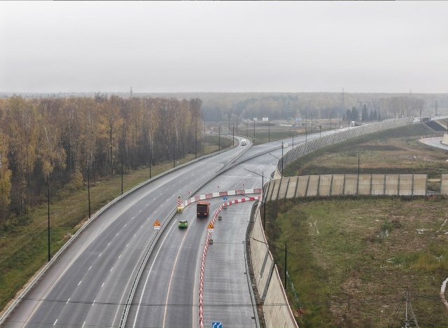 Лыткаринскую автодорогу проходящую через Ленинский о?...