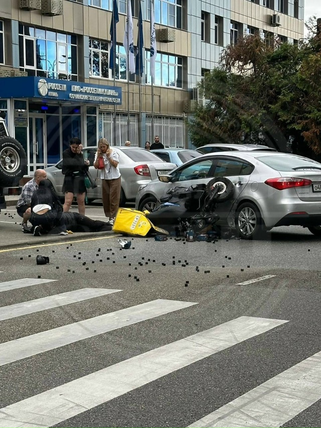 Очередное ДТП в центре Сочи
Как сообщают очевидцы, на ?...