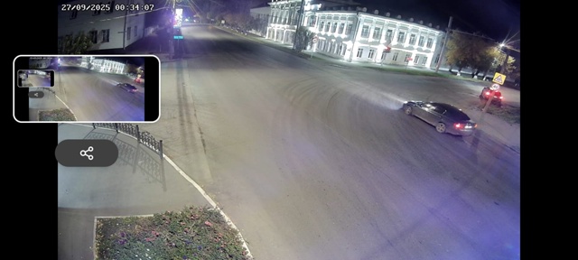 Может кто узнает свое авто в ночь с 26.09 в 00.30 на перекре?...
