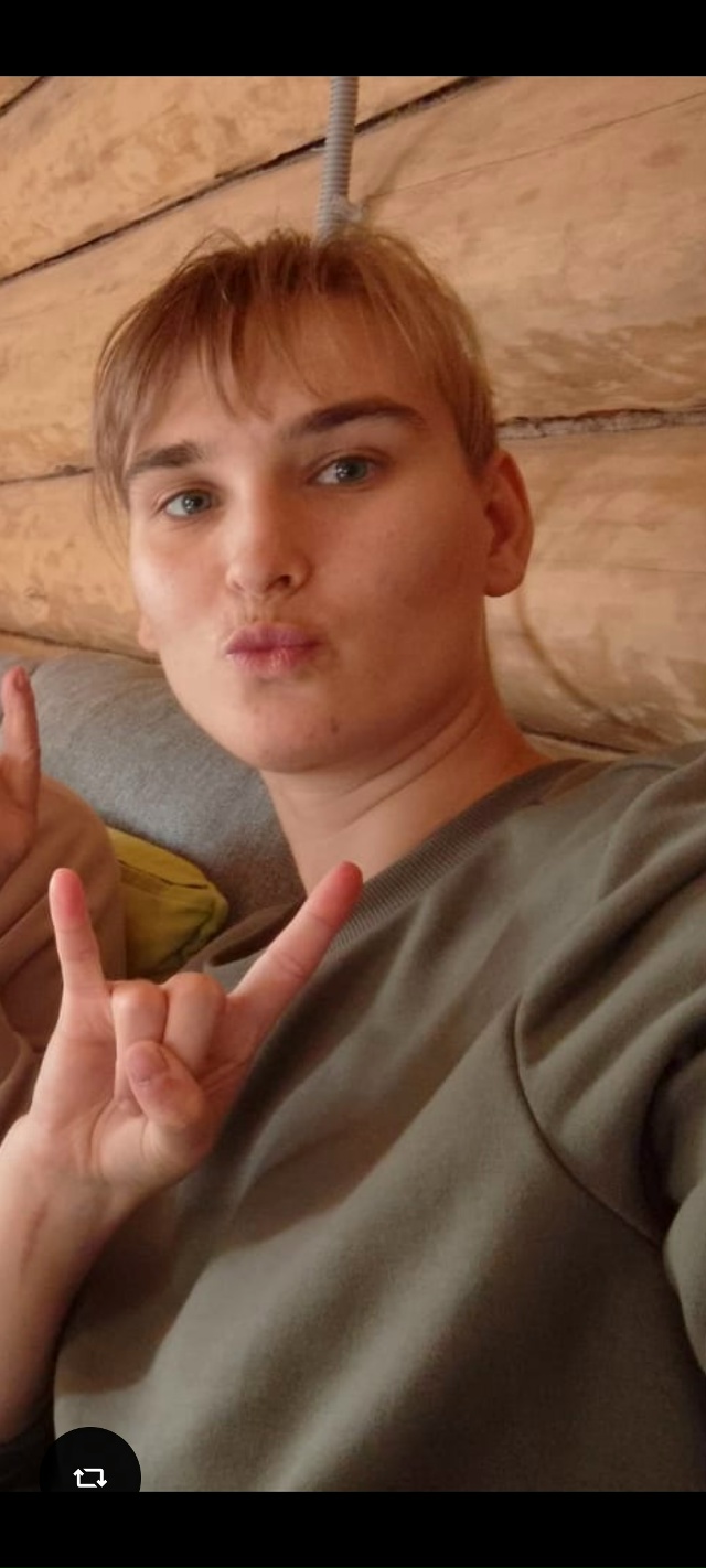 Ищем девушку .Ушла 20 октября где-то в 15-16ч одета :черная ...