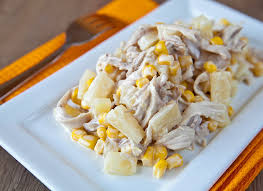 САЛАТ С КУРИЦЕЙ И АНАНАСОМ
ИНГРЕДИЕНТЫ:
– 1 куриное фи...