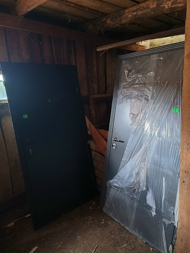 Металлические двери п. Акбулак ул. Кирова 117