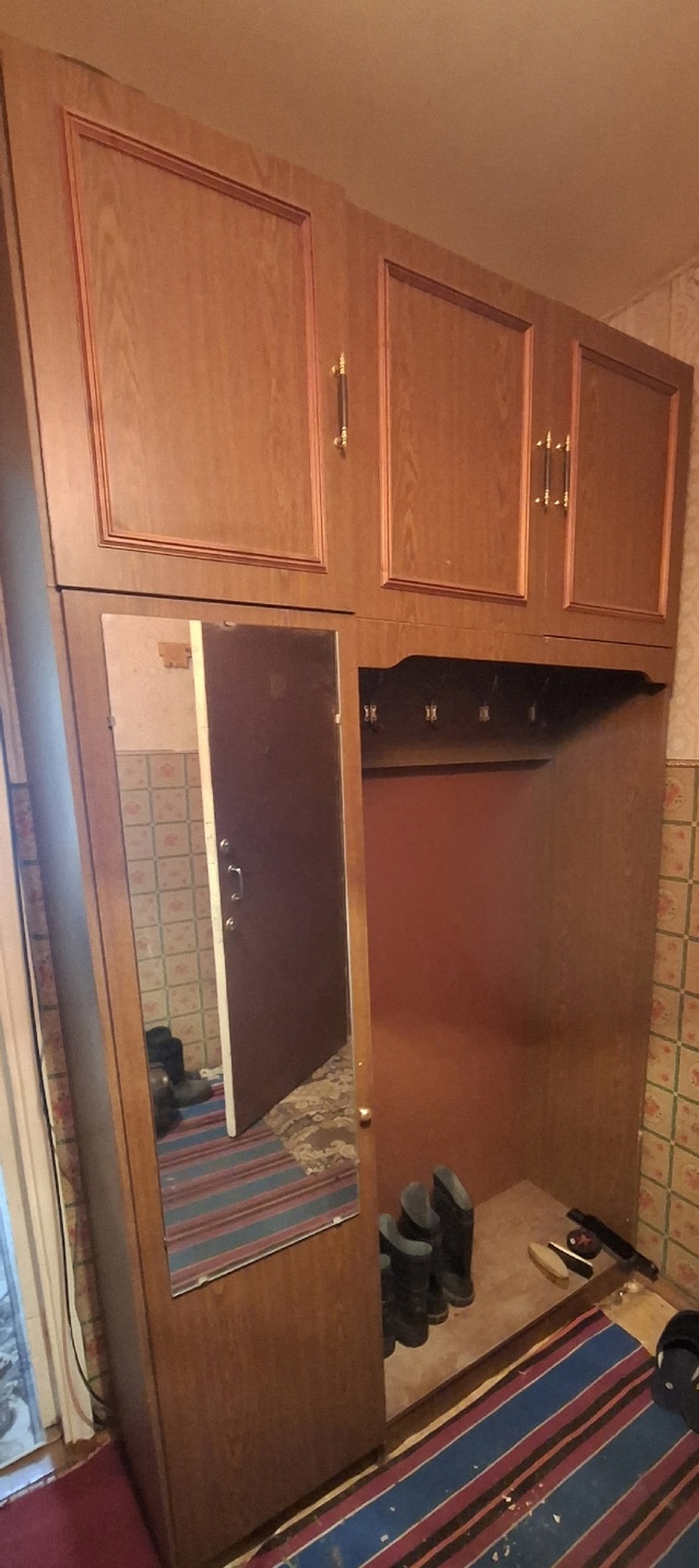 Отдам прихожку нуждающимся. Самовынос, самовывоз.