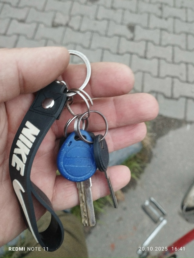 Нашел ключи у горелова установки на против поворота г?...