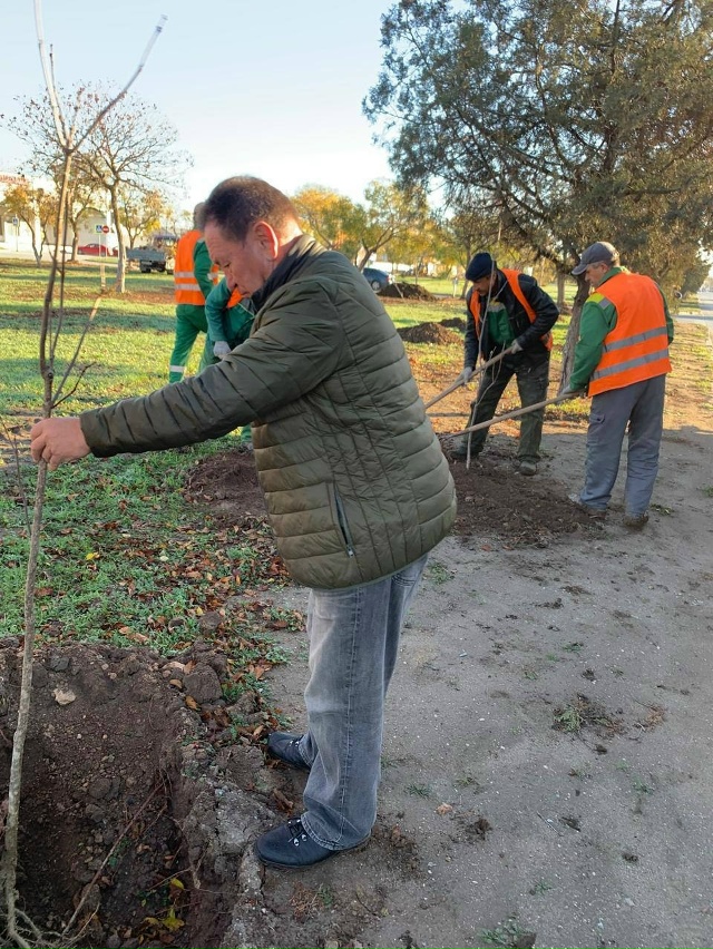 Вместе с евпаторийской молодежью, коллегами из админи?...
