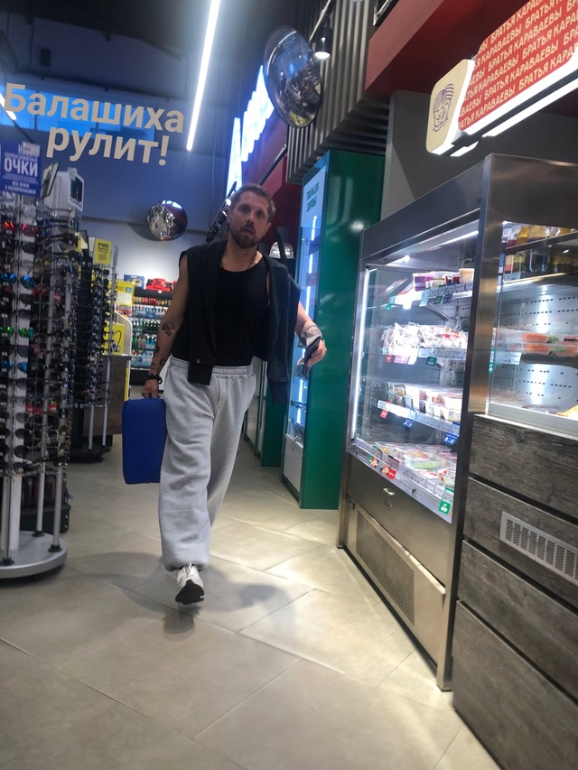 Балашиха. Заправка «Нефтьмагистраль», встретила вчера...
