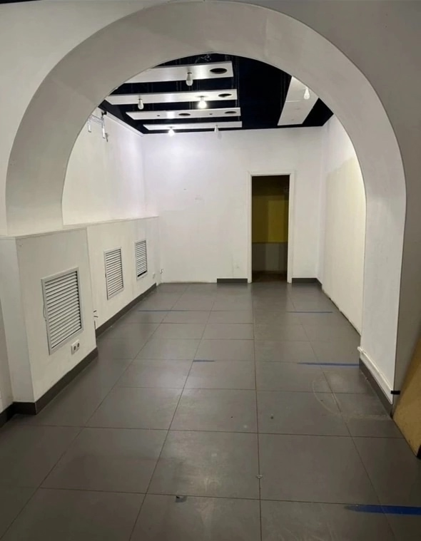 Сдается помещение в ТЦ «Клубничка». Главный вход, поме?...