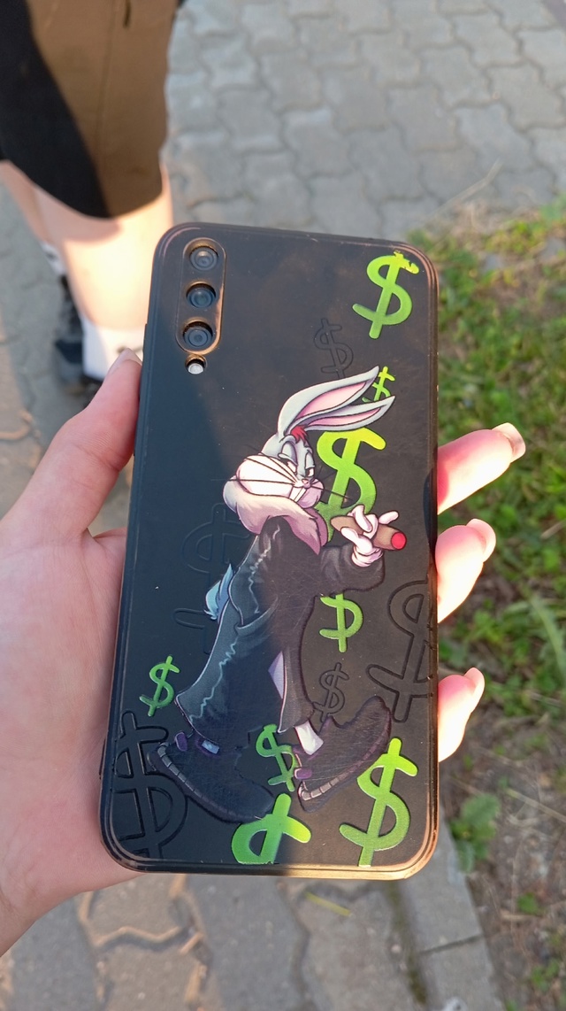 Нашёлся телефон около треси. Звоните по номеру 89966972357