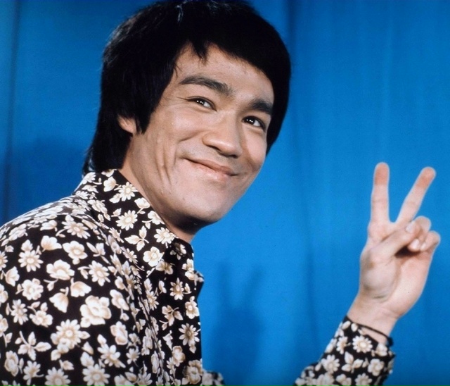 Самый быстрый удар в истории боевых искусств у Брюса Л?...