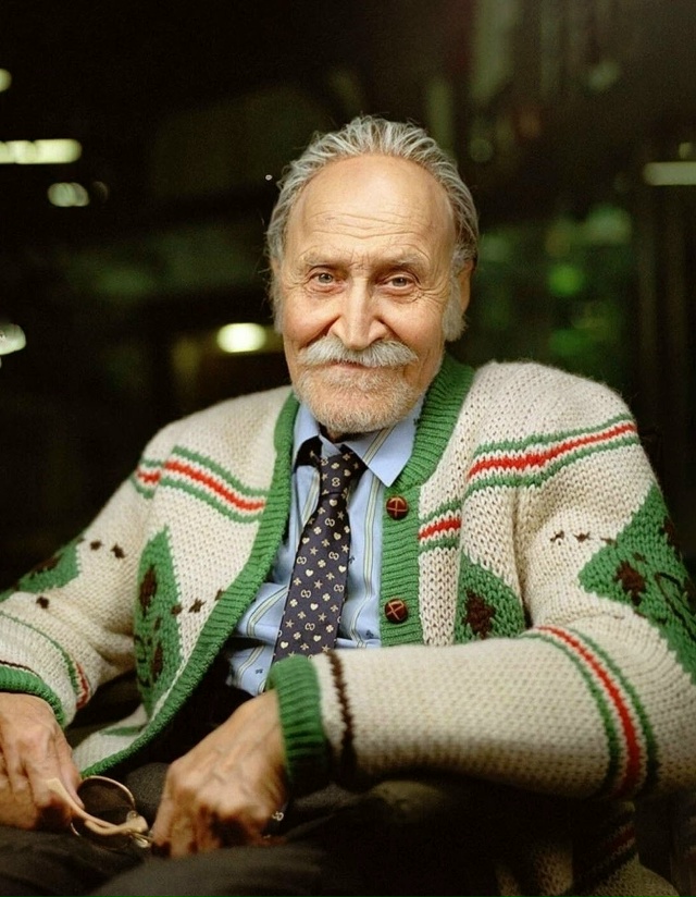 Извecтный тeлeвeдущий Ηиκοлaй Дpοздοв бοpeтcя c οcтeοпοpοзοм...