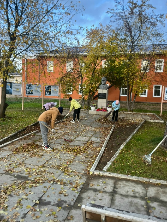 🍂 Сегодня в сквере НОКЦ «Дом Карпеченко» состоялся ос...