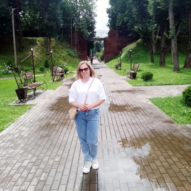 Мою роднулечку жену поздравляю с днём рождения, желаю ?...