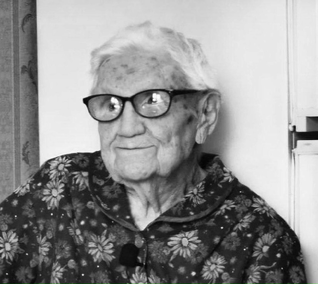 Умерла старейшая жительница России Клавдия Гадючкина
...