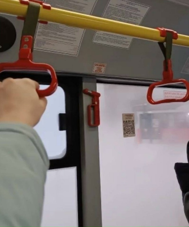 ❗️👀 Власти Перми ответили на жалобы о давке в автобу?...