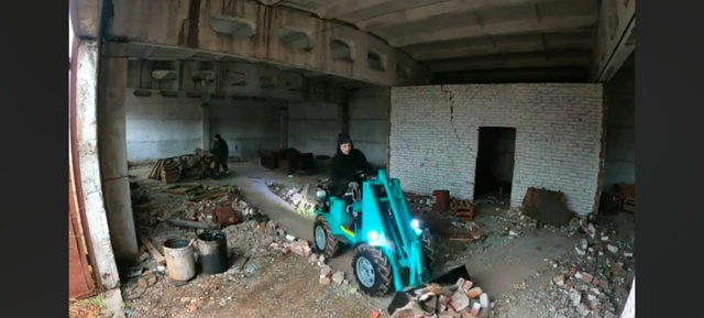 УСЛУГИ МИНИЭКСКАВАТОРА, УСЛУГИ МИНИ ПОГРУЗЧИКА, мален?...