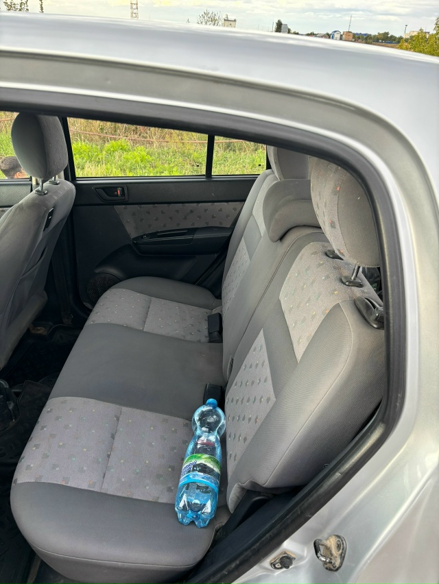 ПРОДАМ МАШИНКУ ШУСТРАЯ МАНЕВРЕНАЯ, КАК ПО ГОРОДУ ТАК И ...