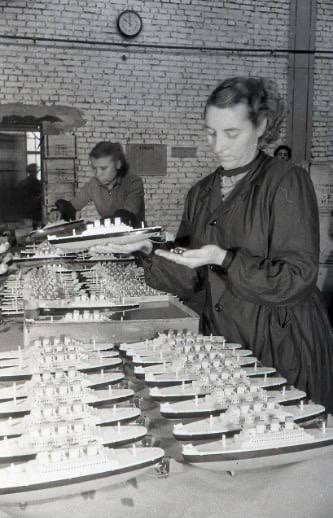 Производство игрушечных пароходов на 4 ГПЗ. Контролёр ?...