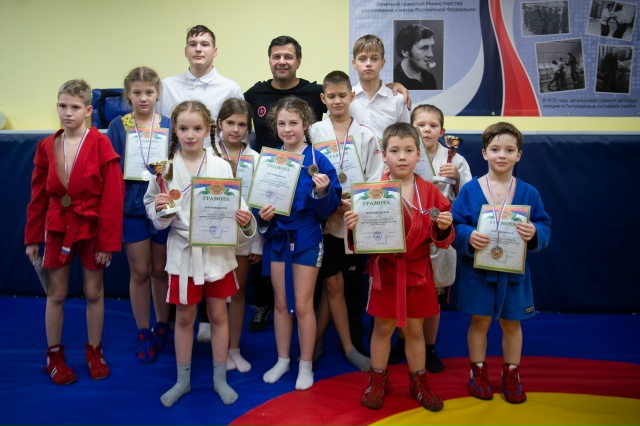 Турнир по самбо памяти тренера Владимира Солопова про?...