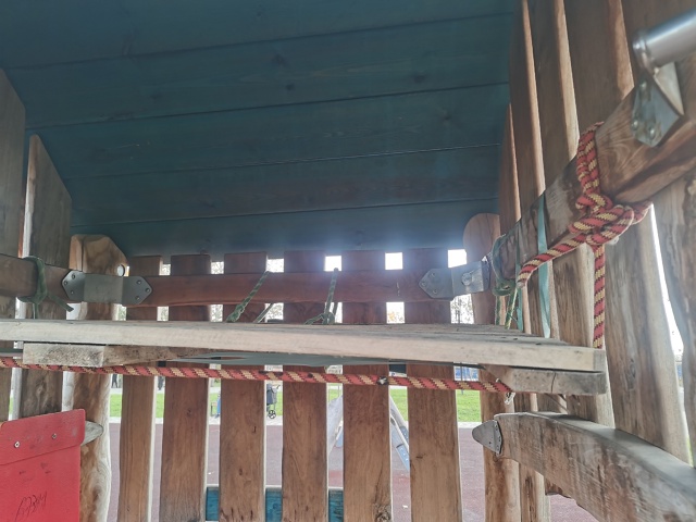 Чей выродок анальный? Отморозок первой степени, стоял ...