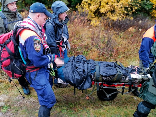 В горах Сочи эвакуировали туриста с травмой ноги
На ту...